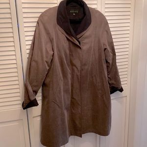 Gallery Ladies Raincoat Size M with removable liner